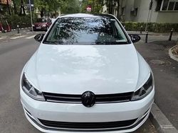 Alb Utilizat 2014 VW Golf VII Hatchback | 9.550 EUR (Scump)