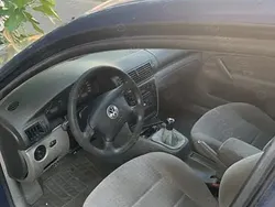 Utilizat 2000 VW Passat Berlinǎ | 1.400 EUR