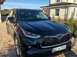 Negru Utilizat 2023 Toyota Highlander Executive SUV | 53.000 EUR
