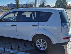 Alb Utilizat 2008 Mitsubishi Outlander Instyle SUV | 4.200 EUR (Preț OK)