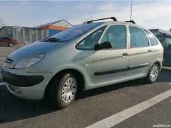 Verde Utilizat 2004 Citroën Xsara Picasso Monovolum | 1.300 EUR