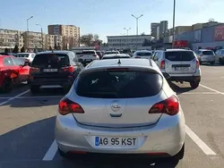 Utilizat 2012 Opel Astra Hatchback | 4.800 EUR