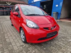 Rosu Utilizat 2007 Toyota Aygo Hatchback | 3.690 EUR