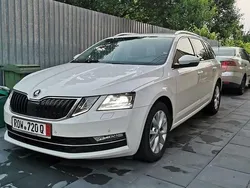 Culoarealb Utilizat 2019 Skoda Octavia Break | 11.350 EUR (Super Preț)