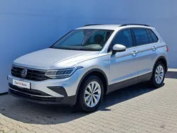 Argintiu metalic Utilizat 2023 VW Tiguan Life SUV | 27.390 EUR