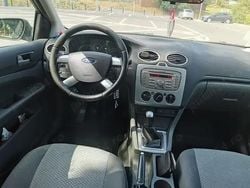 Utilizat 2007 Ford Focus Hatchback | 1.200 EUR (Super Preț)