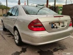 Argintiu Utilizat 2003 Mercedes E220 Avantgarde Berlinǎ | 4.050 EUR (Preț OK)