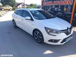 Alb Utilizat 2018 Renault Kadjar Collection SUV | 9.750 EUR (Super Preț)