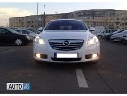 Alb Utilizat 2012 Opel Insignia Cosmo Berlinǎ | 10.200 EUR