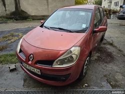 Rosu Utilizat 2006 Renault Clio II Hatchback | 1.700 EUR (Preț OK)
