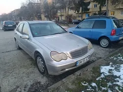 Utilizat 2000 Mercedes C180 Berlinǎ | 650 EUR