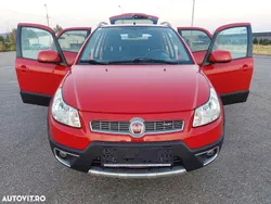 Culoarerosu Utilizat 2009 Fiat Sedici SUV | 3.990 EUR