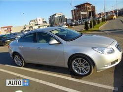 Argintiu Utilizat 2010 Opel Insignia Edition Berlinǎ | 7.900 EUR