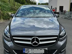 Gri Utilizat 2017 Mercedes B180 Monovolum | 12.990 EUR