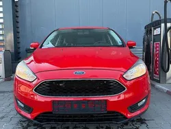 Culoarerosu Utilizat 2015 Ford Focus ST-Line Break | 7.490 EUR (Super Preț)