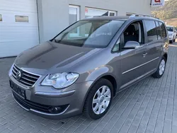 Gri Utilizat 2009 VW Touran Monovolum | 5.990 EUR (Puțin scump)
