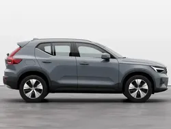 ["thunder grey"] Nouă 2024 Volvo XC40 SUV | 41.379 EUR
