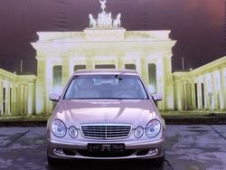 Argintiu Utilizat 2006 Mercedes E220 Berlinǎ | 6.500 EUR (Preț OK)