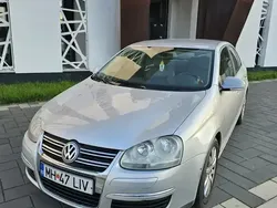 Utilizat 2009 VW Jetta Berlinǎ | 2.900 EUR (Super Preț)