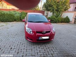 Culoarerosu Utilizat 2008 Toyota Auris Hatchback | 4.250 EUR (Preț OK)