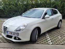 Alb Utilizat 2016 Alfa Romeo Giulietta Super Hatchback | 8.499 EUR