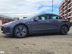 Culoarealbastru Utilizat 2019 Tesla Model 3 Standard Range Plus Berlinǎ | 18.900 EUR (Preț bun)
