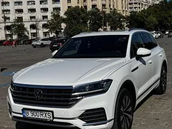 Culoarealb Utilizat 2020 VW Touareg Elegance SUV | 41.500 EUR (Preț OK)