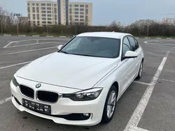 Alb Utilizat 2012 BMW 318 Performance Berlinǎ | 11.500 EUR (Puțin scump)