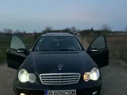Utilizat 2005 Mercedes C180 Sport Edition Berlinǎ | 2.200 EUR (Preț OK)