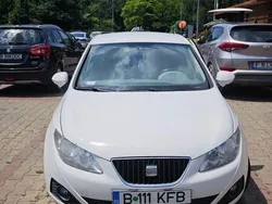 Alb Utilizat 2012 Seat Ibiza Style Hatchback | 3.000 EUR (Super Preț)