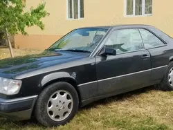 Utilizat 1990 Mercedes E230 Coupe | 4.900 EUR