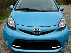 Culoarealbastru Utilizat 2014 Toyota Aygo Luna Hatchback | 5.350 EUR (Preț OK)