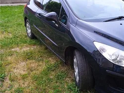 Utilizat 2011 Peugeot 308 Berlinǎ | 2.000 EUR