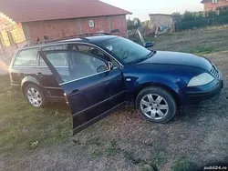 Utilizat 2001 VW Passat Berlinǎ | 1.100 EUR (Preț bun)