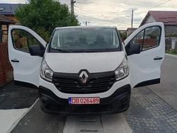 Alb Utilizat 2015 Renault Trafic Van | 8.500 EUR (Preț bun)