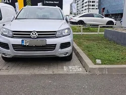 Argintiu Utilizat 2011 VW Touareg SUV | 10.000 EUR