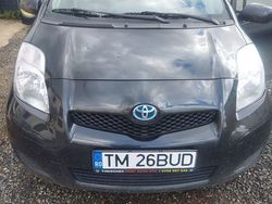 Utilizat 2012 Toyota Yaris Hatchback | 3.700 EUR (Super Preț)