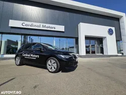 Culoarenegru Utilizat 2024 VW Golf VIII Life Hatchback | 28.500 EUR (Puțin scump)