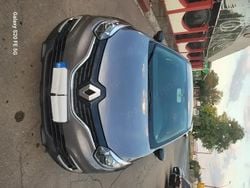 Gri Utilizat 2017 Renault Captur SUV | 11.000 EUR (Preț OK)