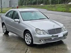 Utilizat 2004 Mercedes C220 Berlinǎ | 2.200 EUR (Preț bun)