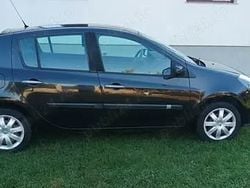 Utilizat 2006 Renault Clio III Dynamique Hatchback | 1.800 EUR