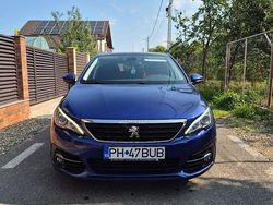 Culoarealbastru Utilizat 2018 Peugeot 308 Active Hatchback | 7.500 EUR (Preț bun)