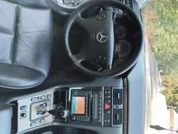 Utilizat 2001 Mercedes E220 Berlinǎ | 2.500 EUR