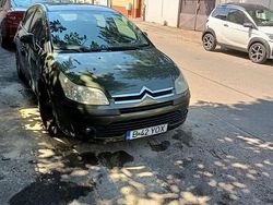 Culoareverde Utilizat 2005 Citroën C4 Berlinǎ | 800 EUR (Preț bun)