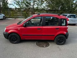 Rosu Utilizat 2004 Fiat Panda Hatchback | 1.050 EUR
