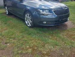 Culoaregri Utilizat 2015 Skoda Superb Elegance Break | 13.000 EUR (Puțin scump)