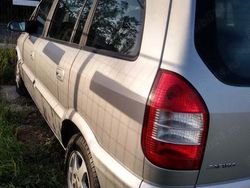 Utilizat 2006 Opel Zafira Monovolum | 1.599 EUR