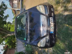 Negru Utilizat 2003 Mercedes A160 Hatchback | 1.350 EUR