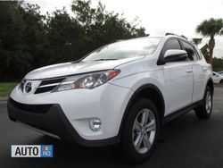 Alb Utilizat 2014 Toyota RAV4 SUV | 7.000 EUR