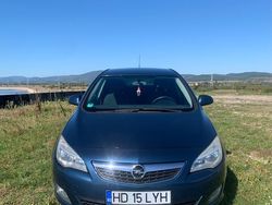 Utilizat 2009 Opel Astra | 2.950 EUR